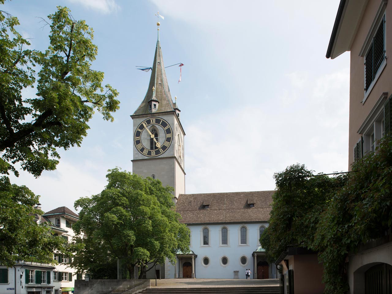 web_zurich_sightseeing_st.peter_03.jpg